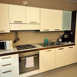 https://casa-agnese-lazise.hotelinveneto.com